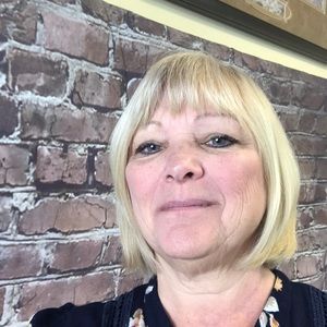 Meet your Posher, Becky